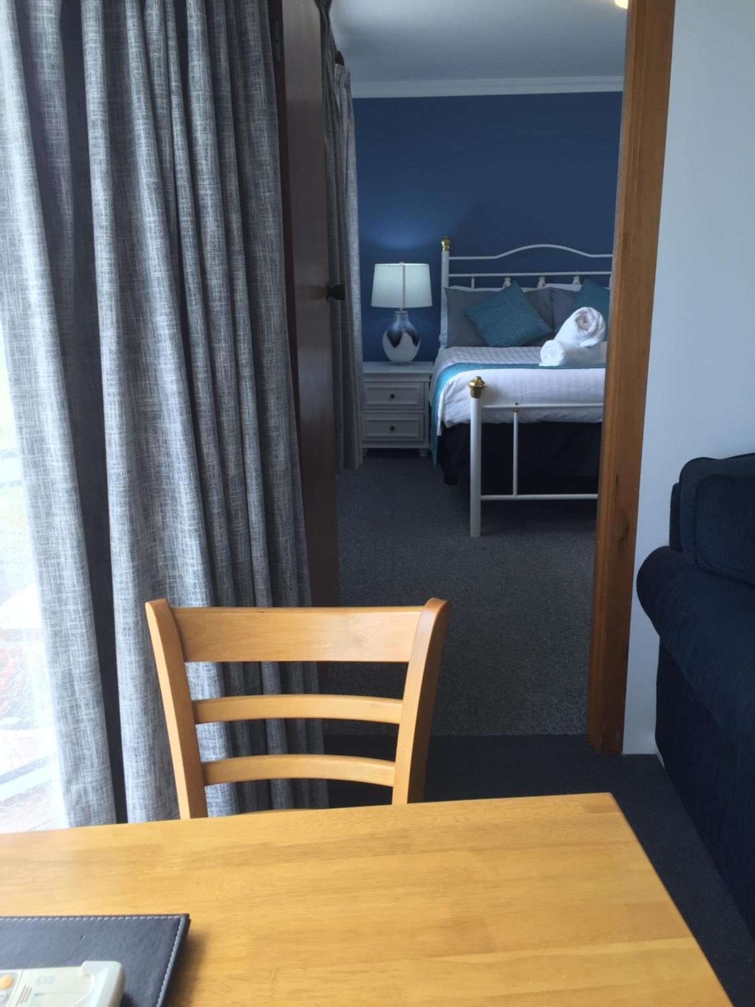 Regatta Point Tavern & Holiday Villas Strahan Eksteriør bilde